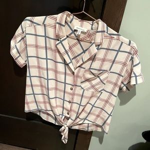 (3 for $15) Monteau cropped button up top